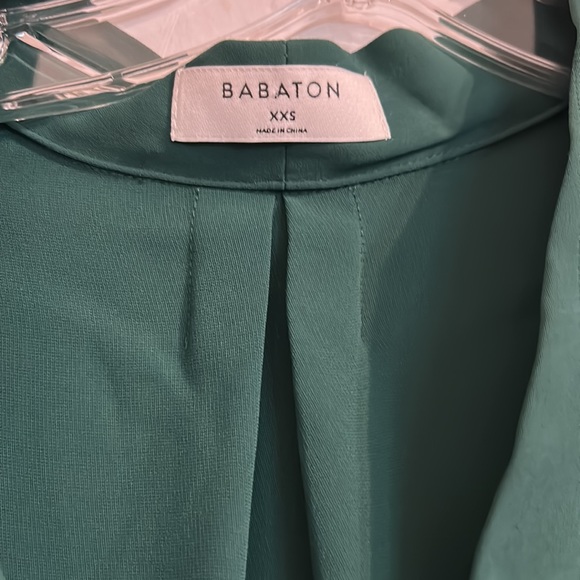 BABATON SLEEVELESS POWER BLOUSE - Picture 3 of 5